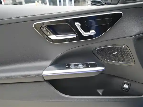 Mercedes-Benz C-Class 2022