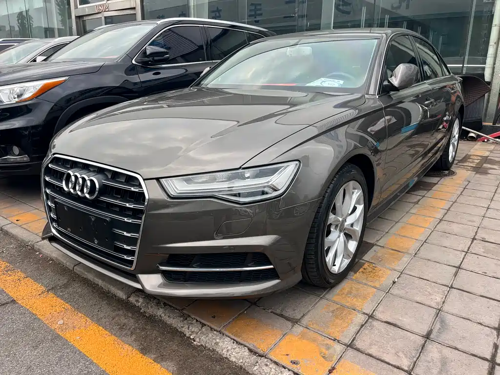 Audi A6L 2018 — фото 1