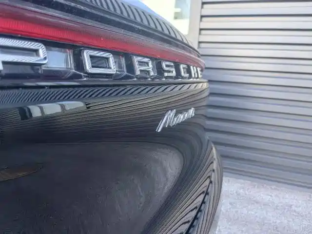 Porsche Macan 2021 — фото 10