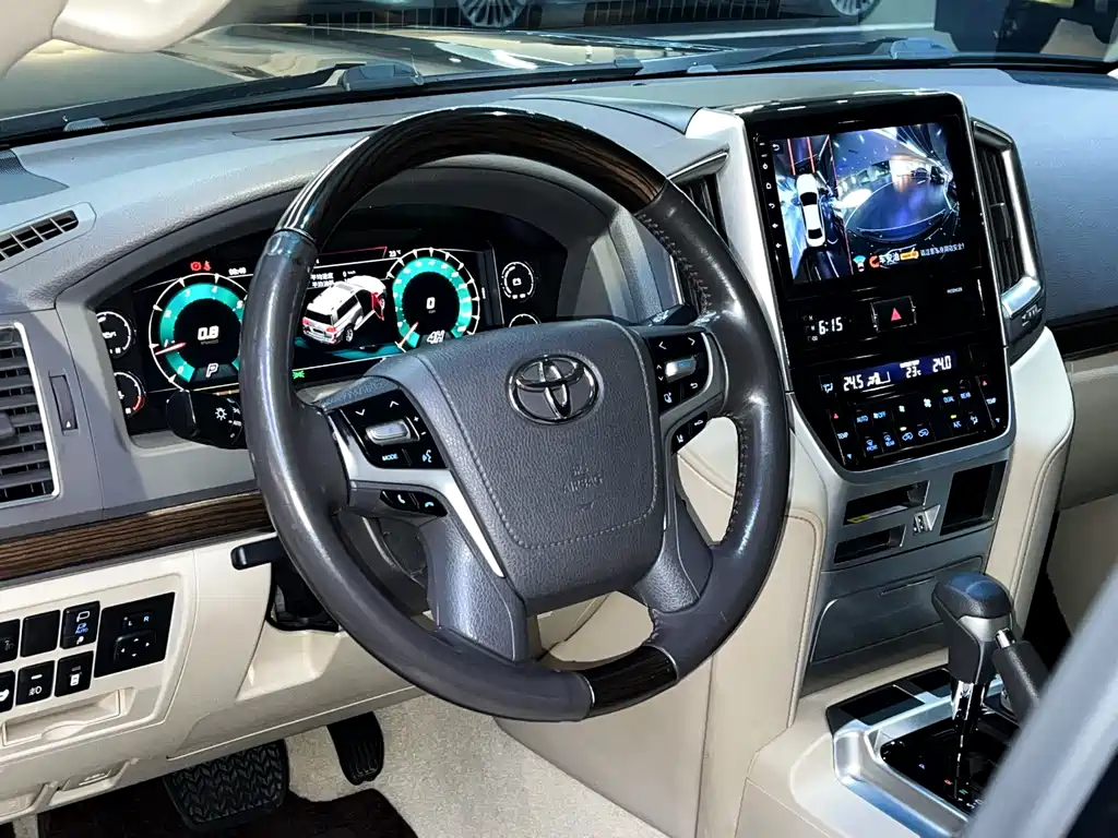 Toyota Land Cruiser 2019 — фото 7