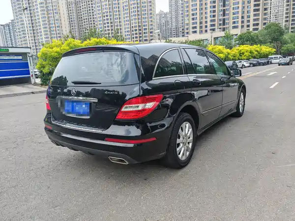 Mercedes-Benz R-Class 2011