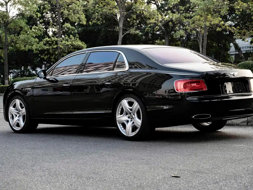 Bentley Flying Spur 2013 — фото 4