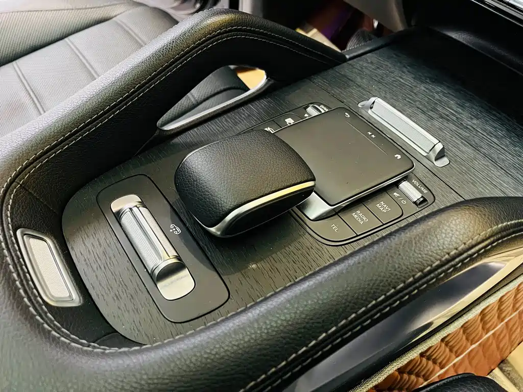 Mercedes-Benz GLS 2023 — фото 15