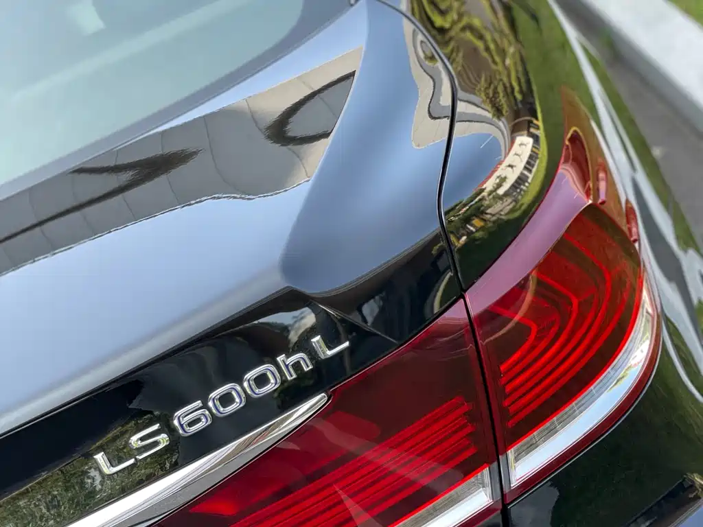 Lexus LS 2014 — фото 14