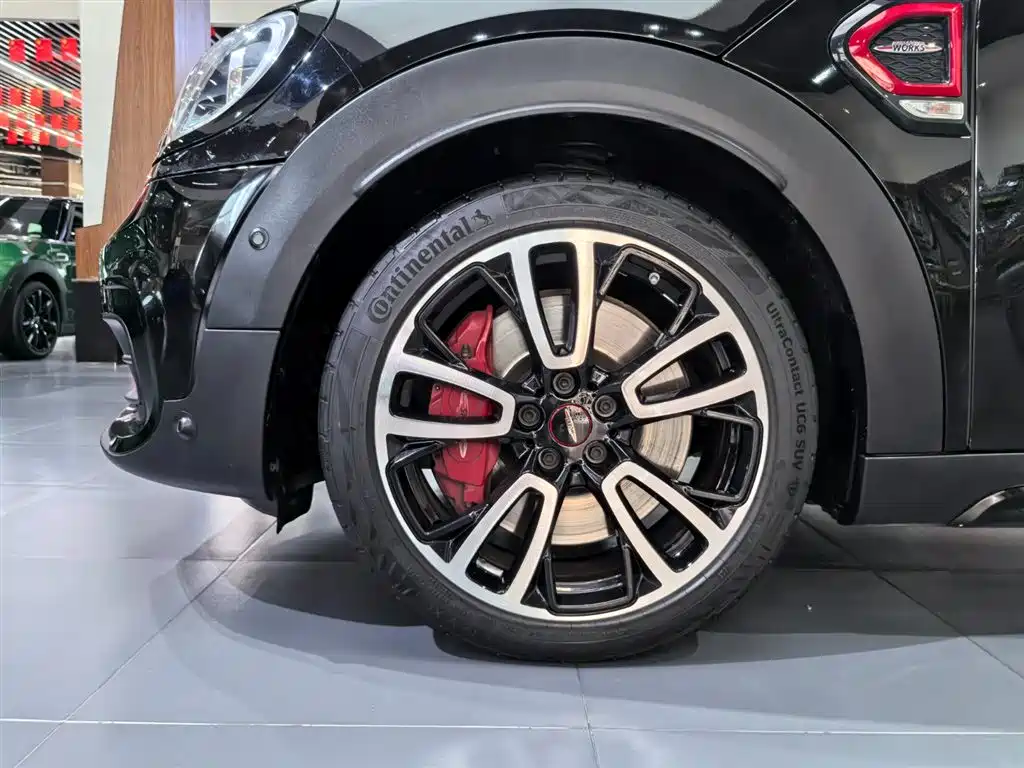 MINI JCW Countryman 2021 — фото 22