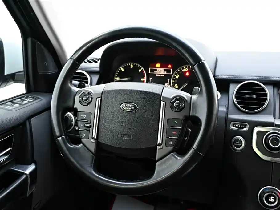 Land Rover Discovery 2016 — фото 14