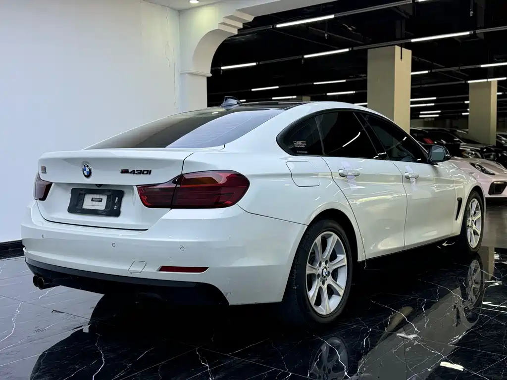 BMW 4 Series 2017 — фото 16