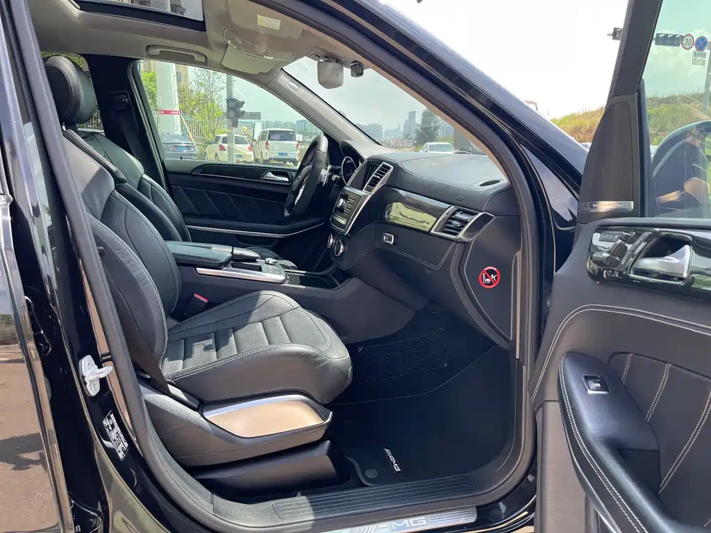 Mercedes-Benz GL-Class AMG 2015 — фото 10