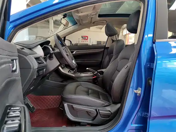Geely Emgrand GS 2018