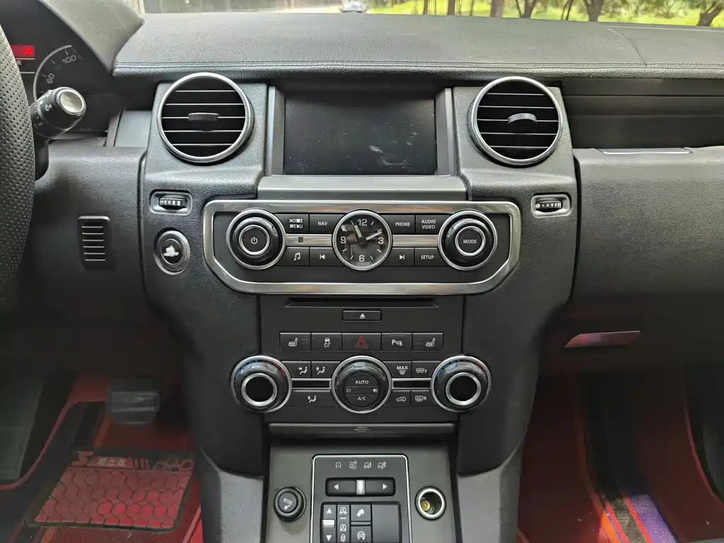 Land Rover Discovery 2014 — фото 13