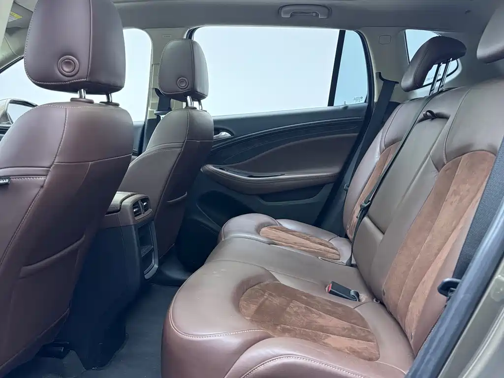 Buick Envision Plus 2016 — фото 9