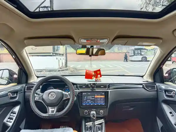 Dongfeng Scenery 580 2016