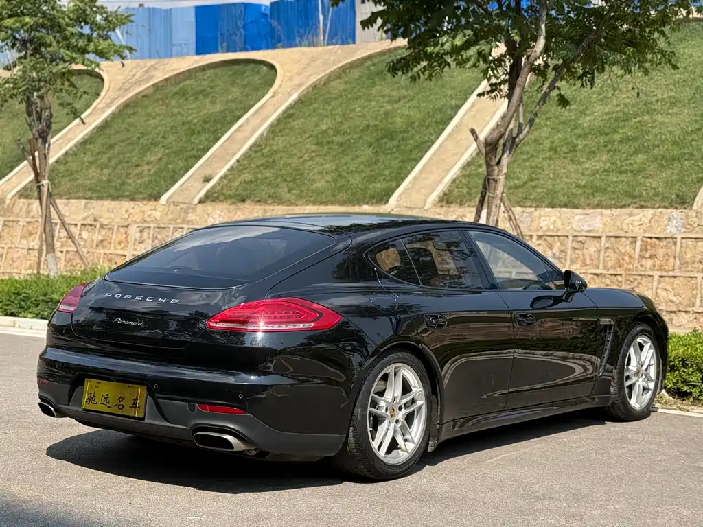 Porsche Panamera 2016 — фото 14