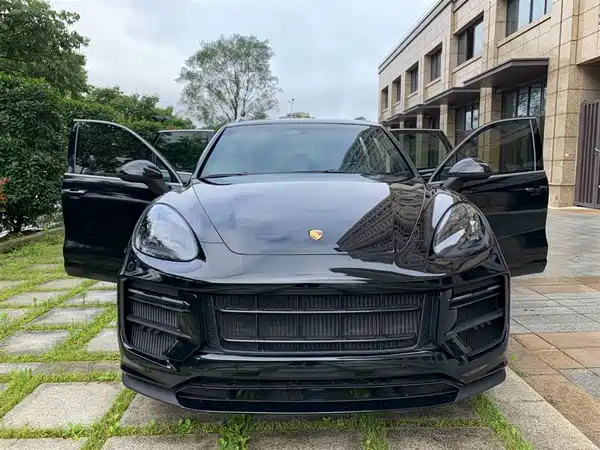 Porsche Cayenne 2011