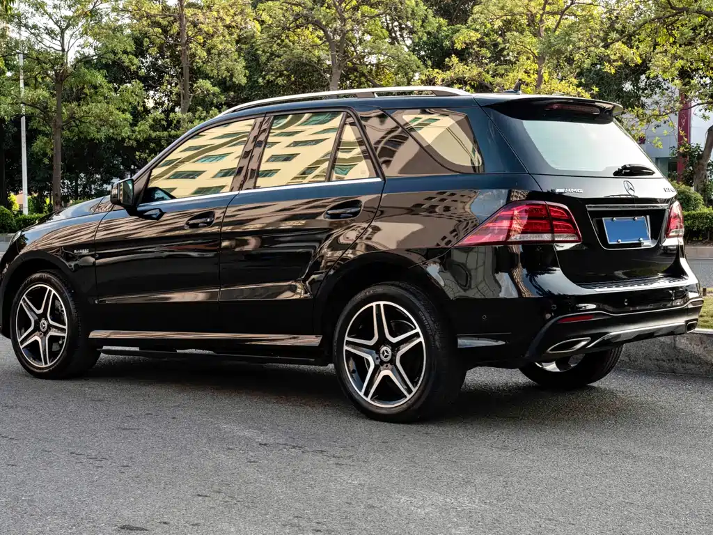 Mercedes-Benz GLE 2017 — фото 4