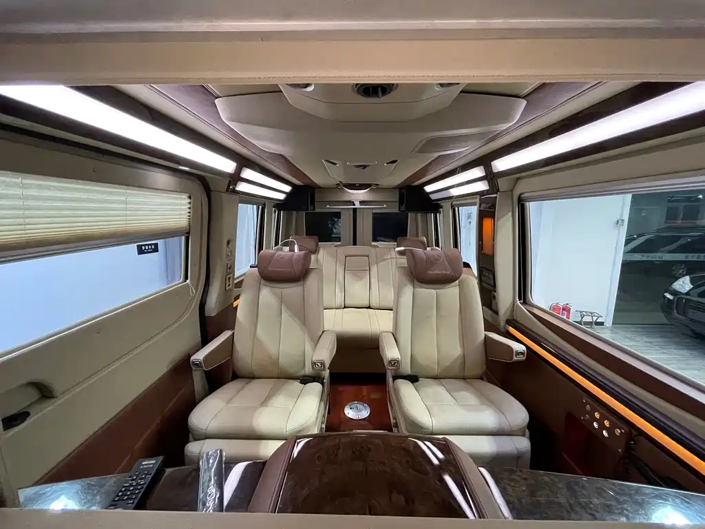 Mercedes-Benz Sprinter 2017 — фото 12