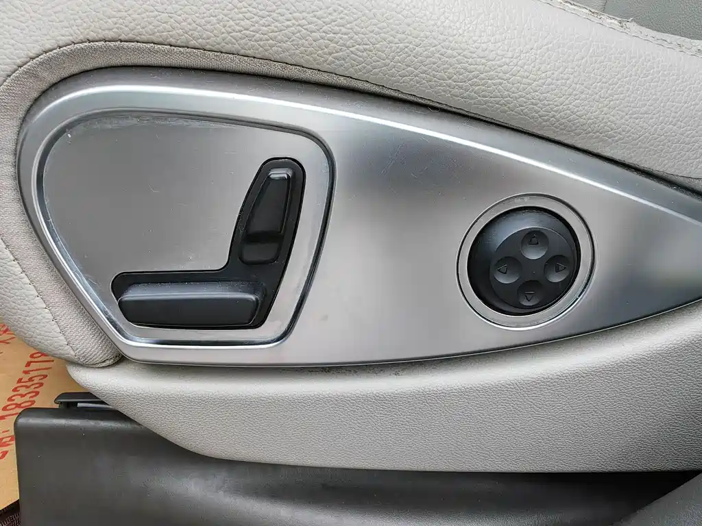 Mercedes-Benz R-Class 2012 — фото 12