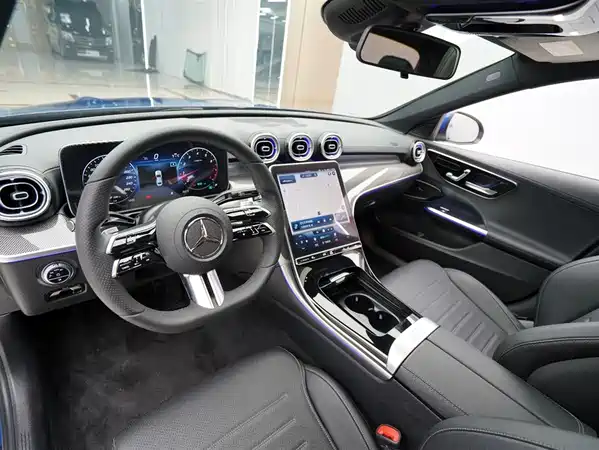 Mercedes-Benz C-Class 2022