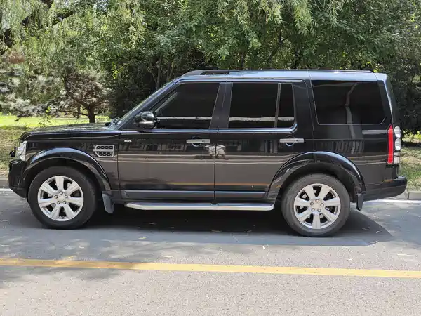 Land Rover Discovery 2015