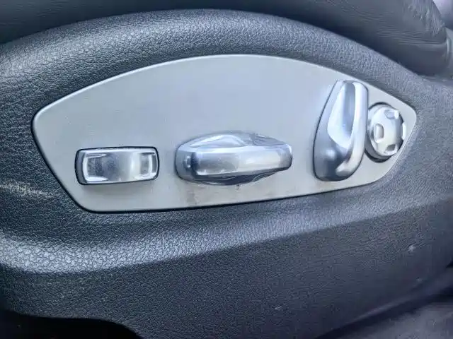 Porsche Macan 2021 — фото 11