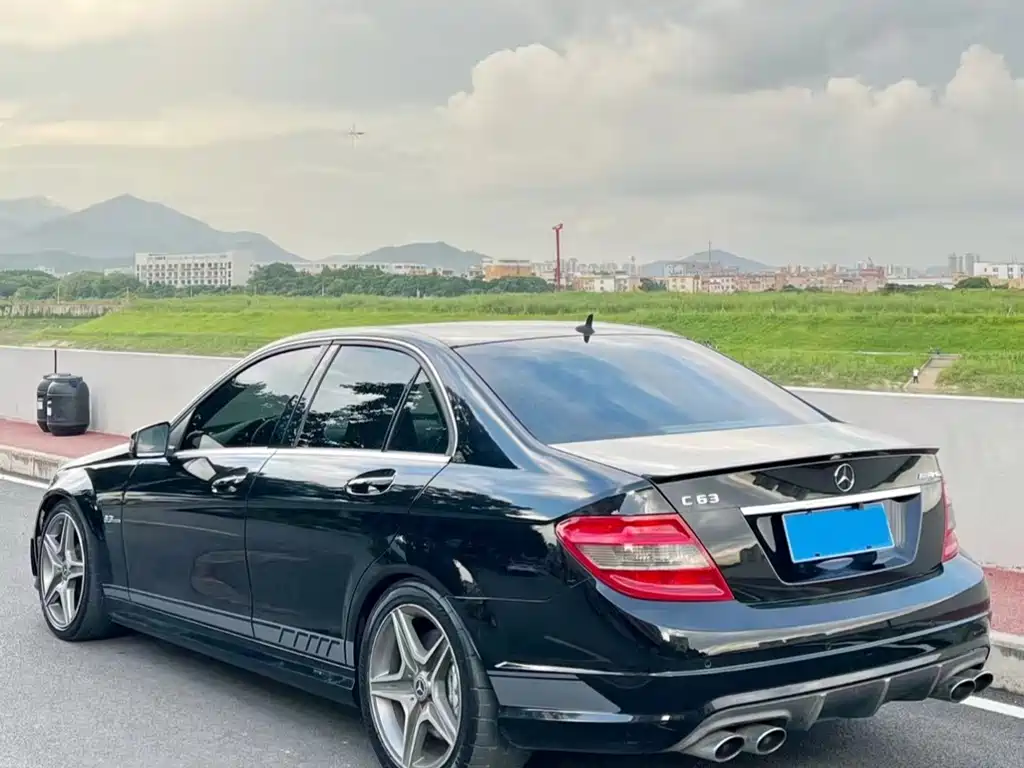 Mercedes-Benz C-Class AMG 2011 — фото 10