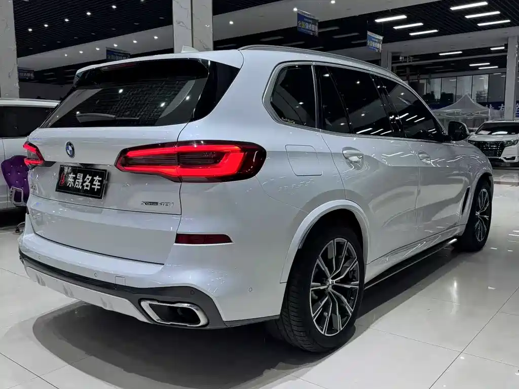 BMW X5 2019 — фото 9