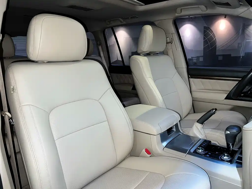 Toyota Land Cruiser 2019 — фото 12