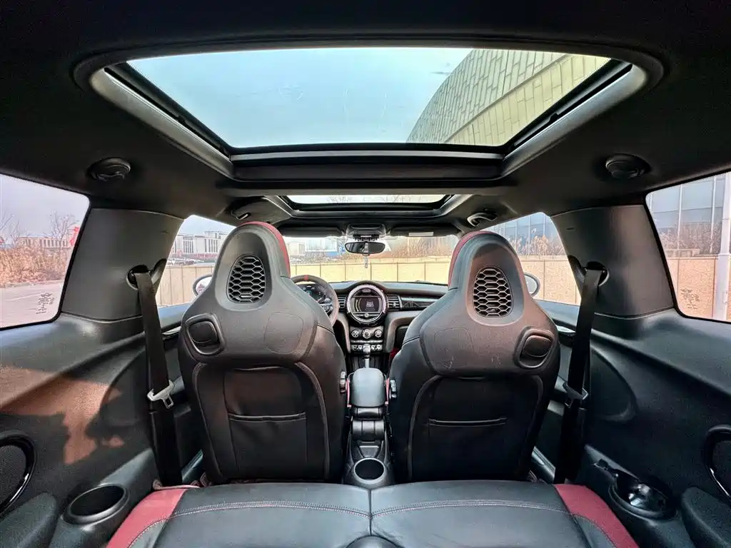 MINI JCW 2018 — фото 12