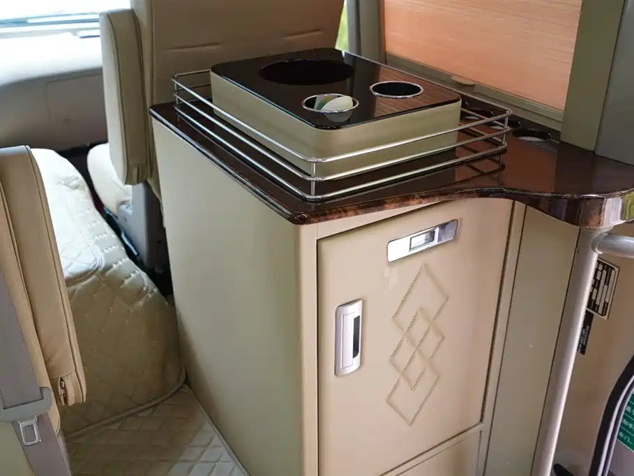 Toyota Coaster 2020 — фото 19