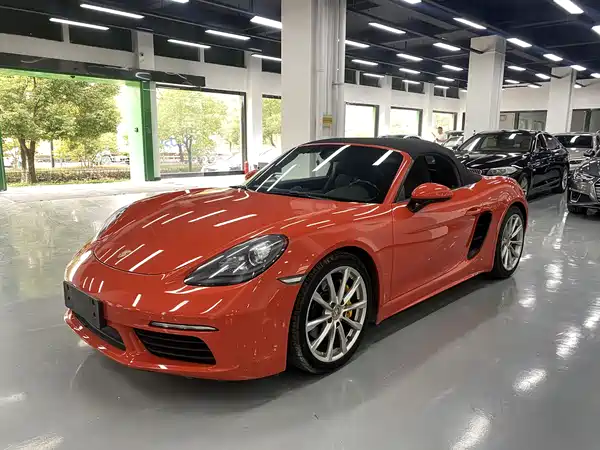 Porsche 718 2016