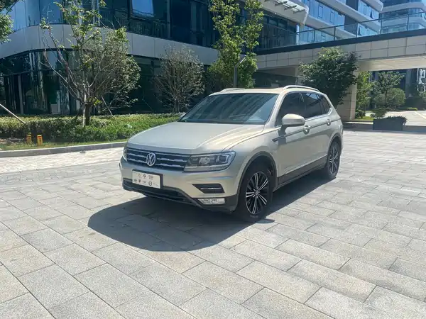 Volkswagen Tiguan L 2019