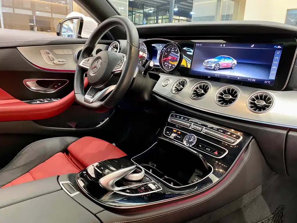 Mercedes-Benz E-Class 2018 — фото 13
