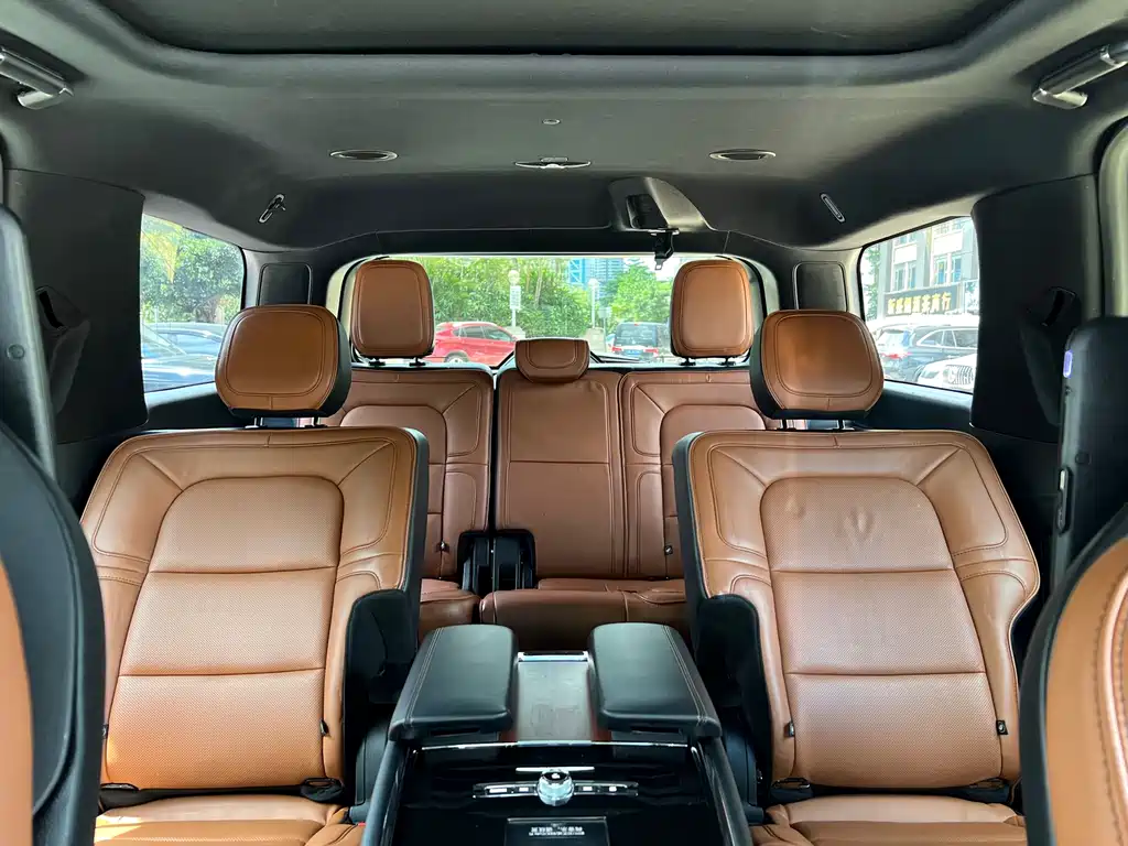 Lincoln Navigator 2019 — фото 13