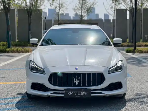 Maserati Quattroporte 2015