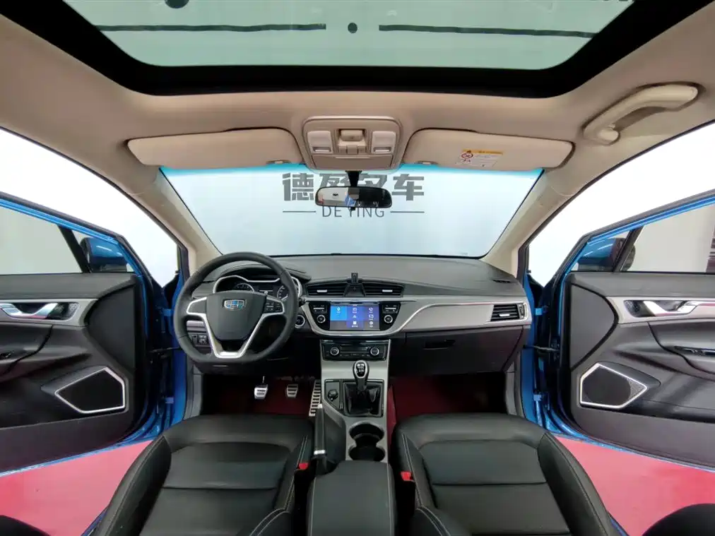 Geely Emgrand GS 2018 — фото 9