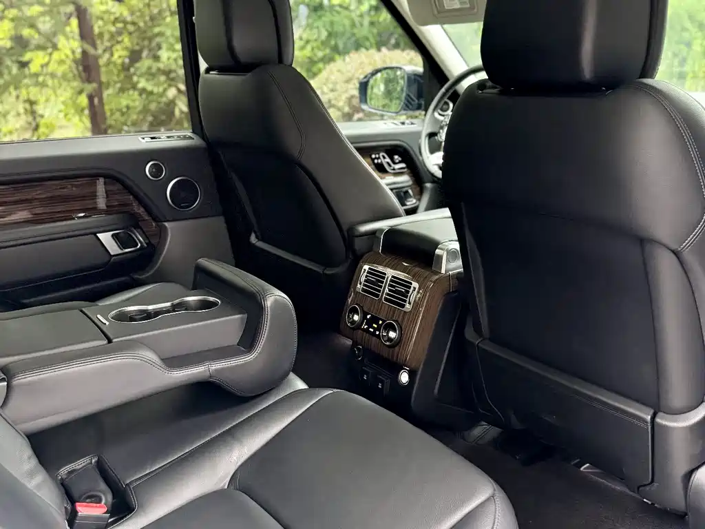 Land Rover Range Rover 2019 — фото 26