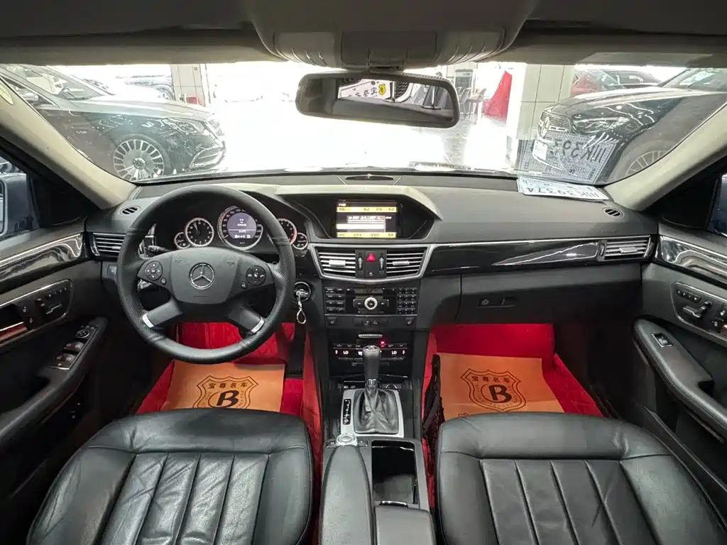 Mercedes-Benz E-Class 2010 — фото 10