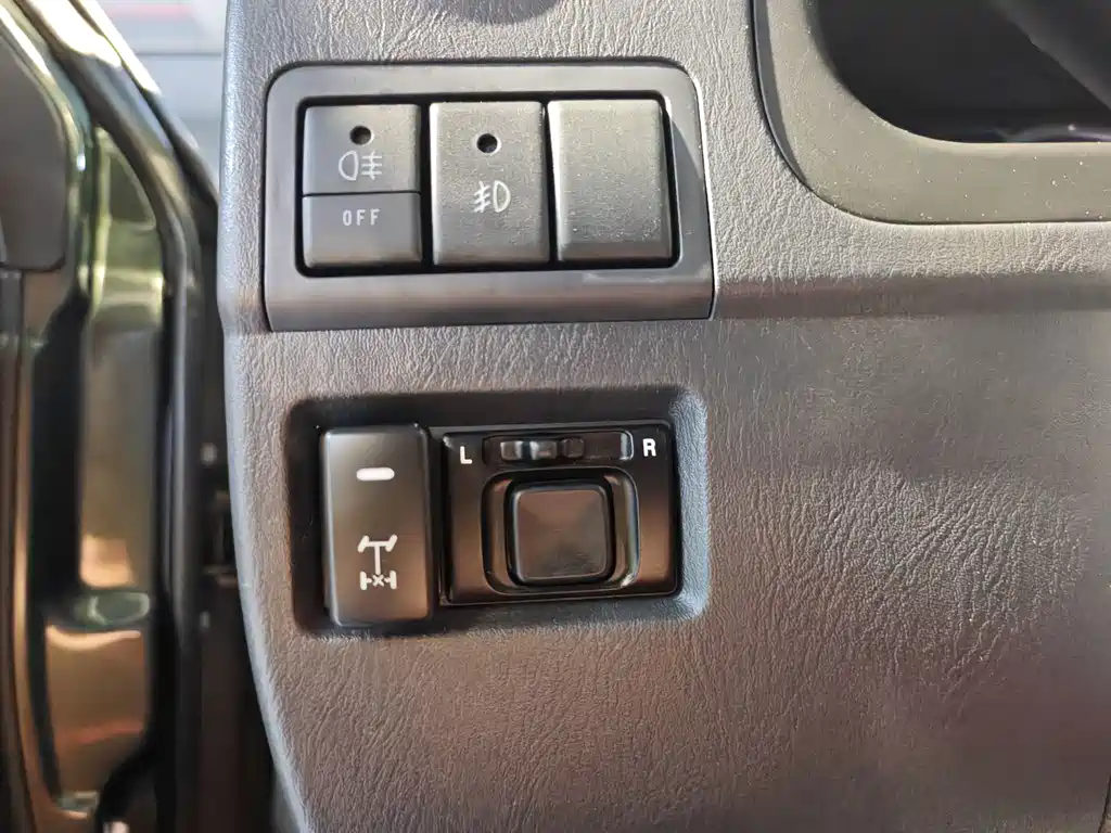 Suzuki Jimny 2018 — фото 11