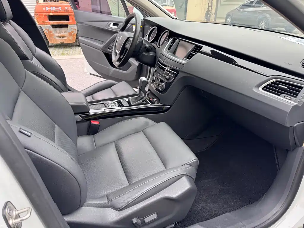 Peugeot 508 2016 — фото 7