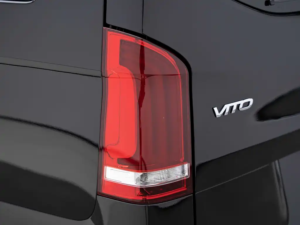Mercedes-Benz Vito 2024 — фото 25