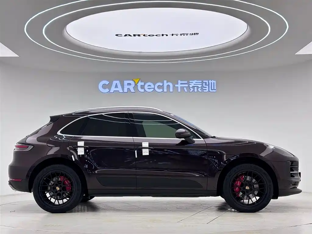Porsche Macan 2022 — фото 28
