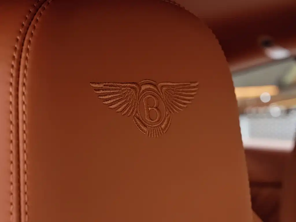 Bentley Continental 2018 — фото 18