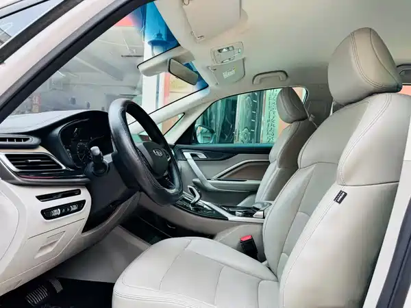 Geely Jiaji 2020