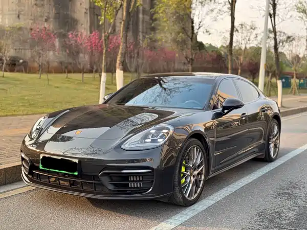 Porsche Panamera New Energy 2023