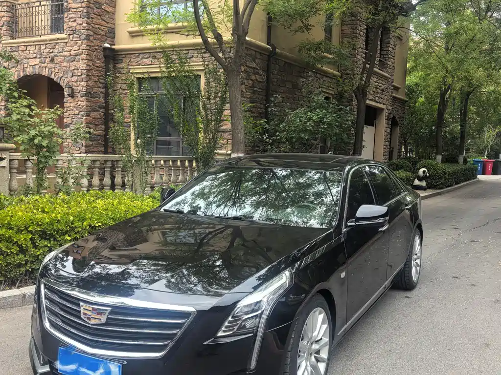 Cadillac CT6 2018 — фото 1