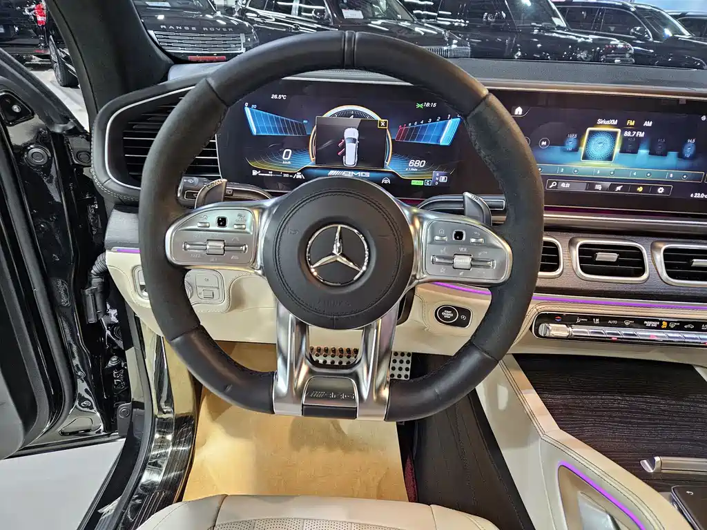 Mercedes-Benz GLS AMG 2024 — фото 17