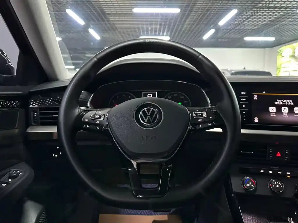 Volkswagen Passat 2021 — фото 10