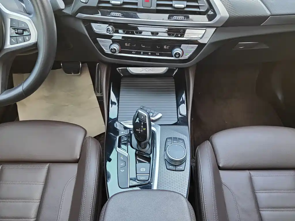 BMW X4 2020 — фото 15