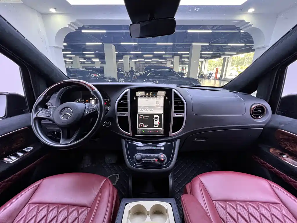Mercedes-Benz Vito 2017 — фото 19