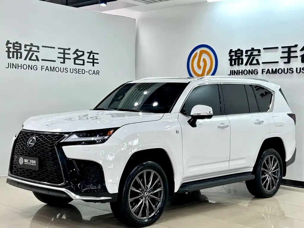 Lexus LX 2023 — фото 1